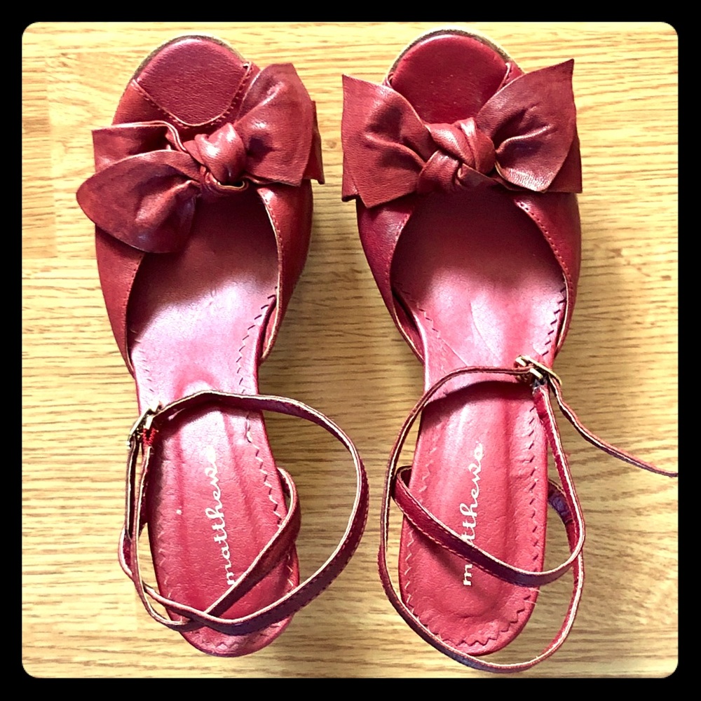 Block heel sandals